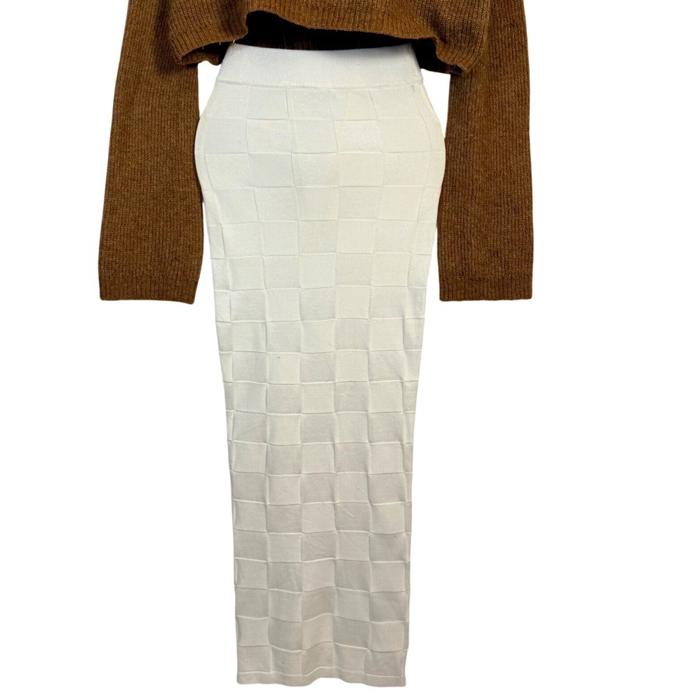 PrettyLittleThing White Textured Maxi Skirt